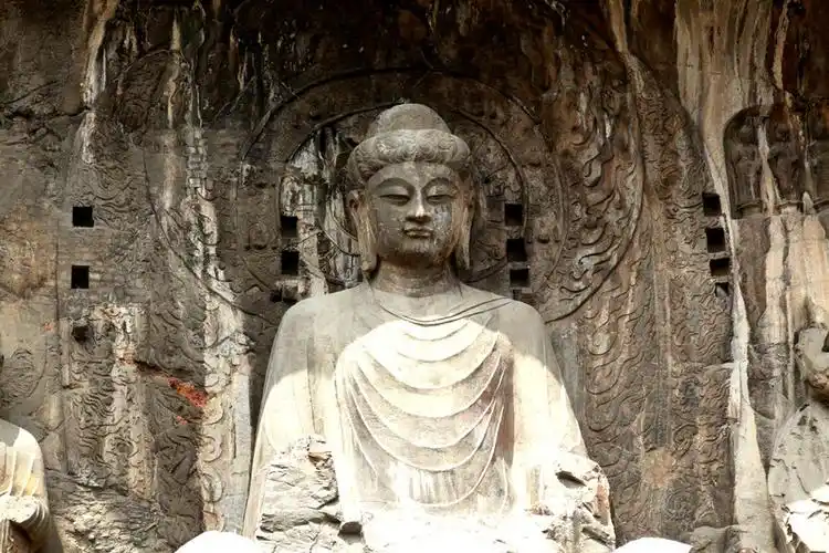 纵情山水之间 再见最萌网红大佛 重游洛阳龙门石窟记