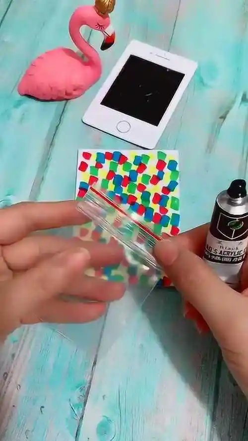 教你用纸制作迷你手机六一做个手机送给过节的宝宝可以写字哦