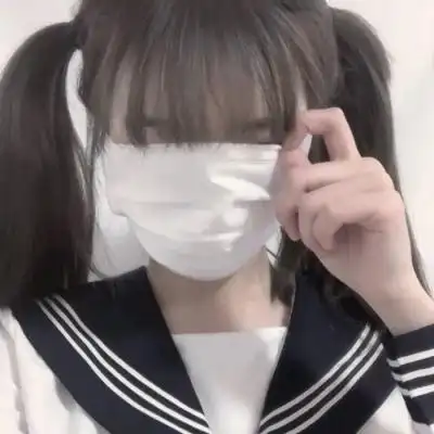 戴口罩的女孩头像 疫情当前,做好防护,女生头像图片-回车桌面