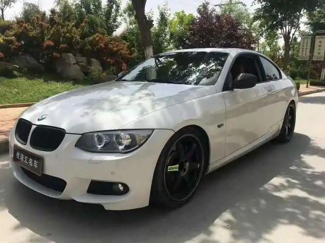 【济南】2013年9月宝马 宝马3系 335i 3.0t