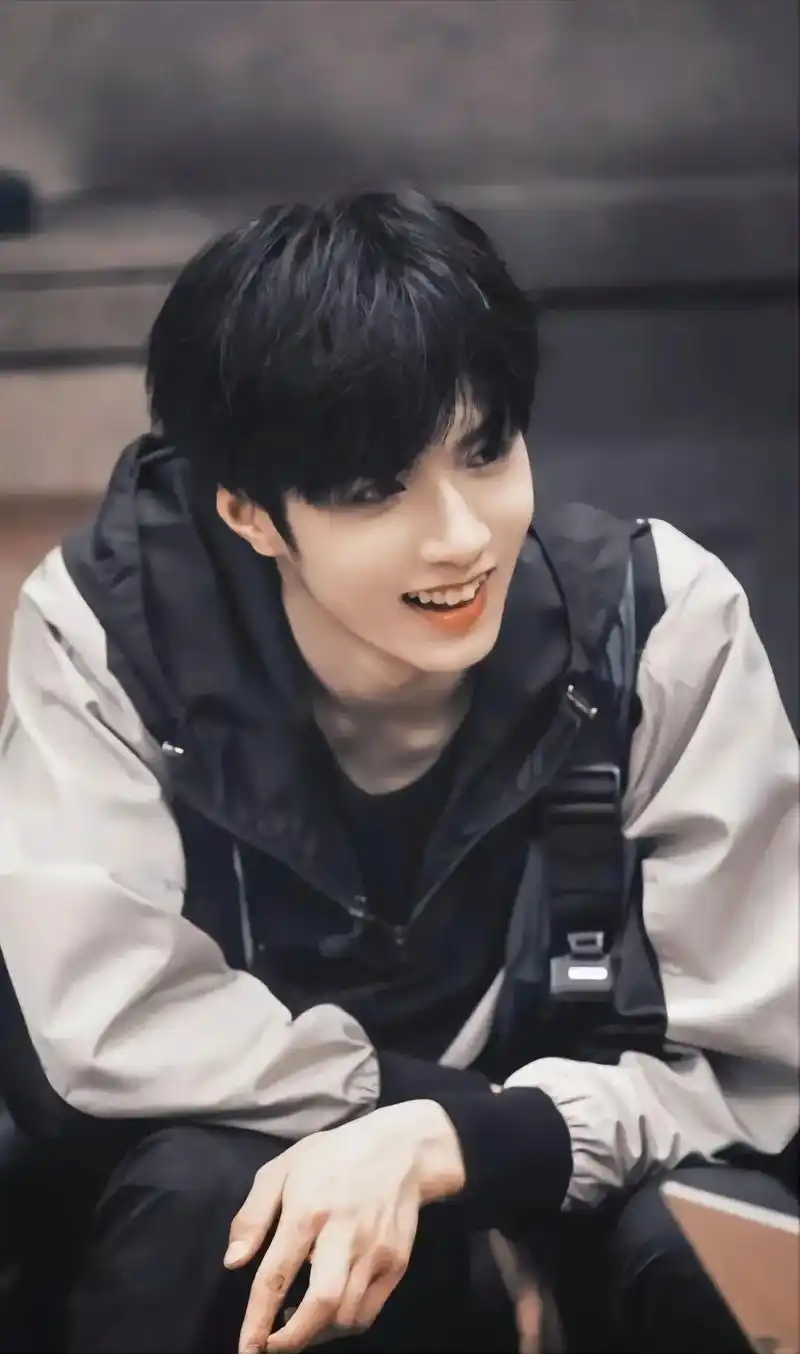 刘耀文 #这谁顶得住啊 #刘耀文bking继承人  神图产 - 抖音