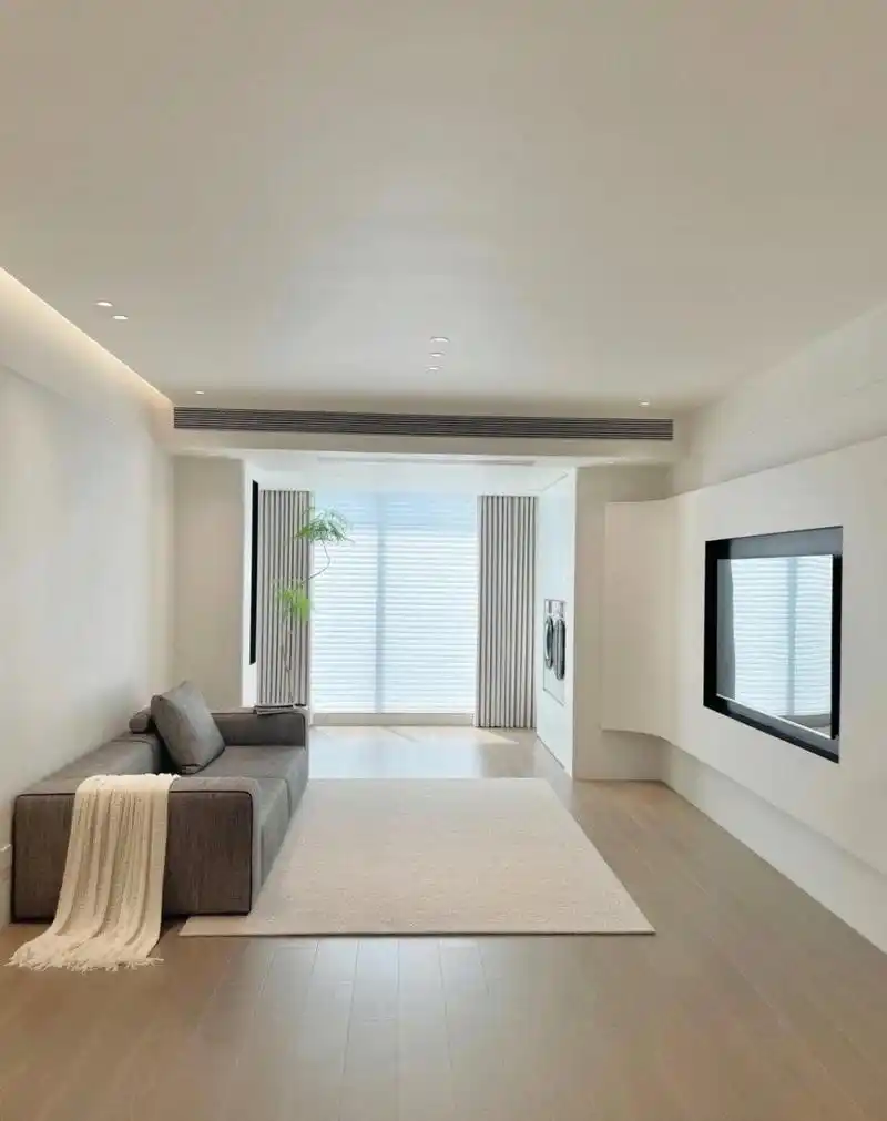 幸亏没听我妈劝,客厅阳台打通后太显大了 [照相机]很多人都不相信我家