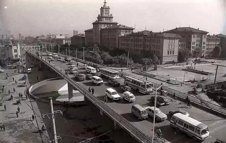 今天是个"纪念日",哈尔滨人40年来的40个大事件图片,这里一定有你