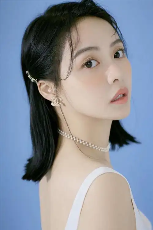 余心恬清新甜美写真图片