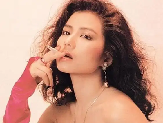 "香港小姐"钟楚红年轻时有多美?这组珍贵老照片来告诉你,真美