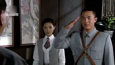 敌营十八年:卧底糊弄国军书记长,没想到狗特务突然上门,糟糕了