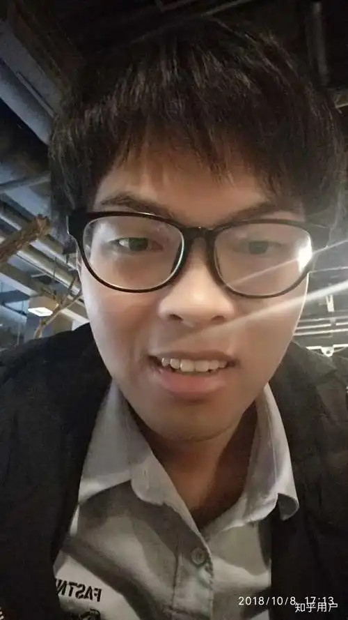 正脸好看但侧脸丑到爆是种怎样的体验?