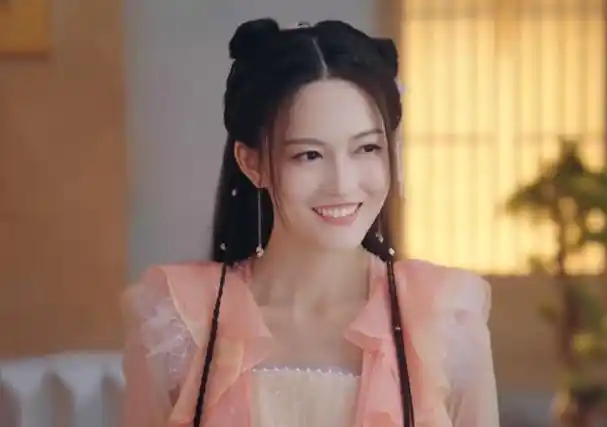 作为一位优秀的演员,她凭借其出色的表演才华和多样化的角色塑造而