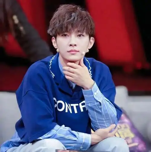 贾乃亮后妈龚俊下跪王源文淇地下恋王彦霖小三炎亚纶改命