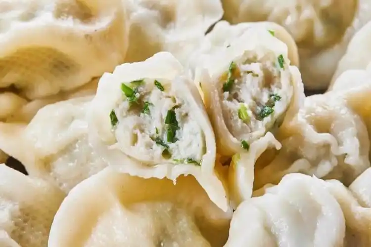 鲅鱼饺子作为海鲜类馅料饺子在南方较为少见,如果来到山东海边可以点