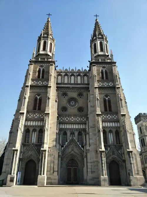 探访山东省济南市洪家楼天主教堂中国最美教堂之一