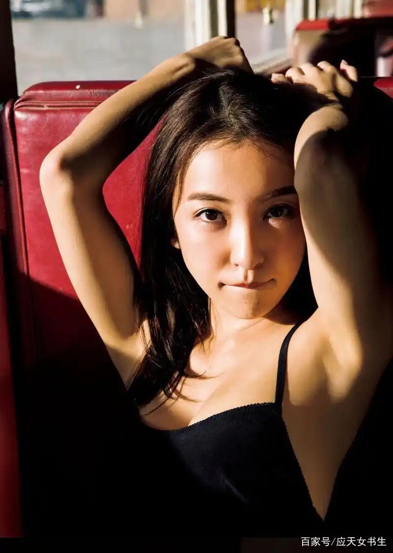 板野友美写真美图集
