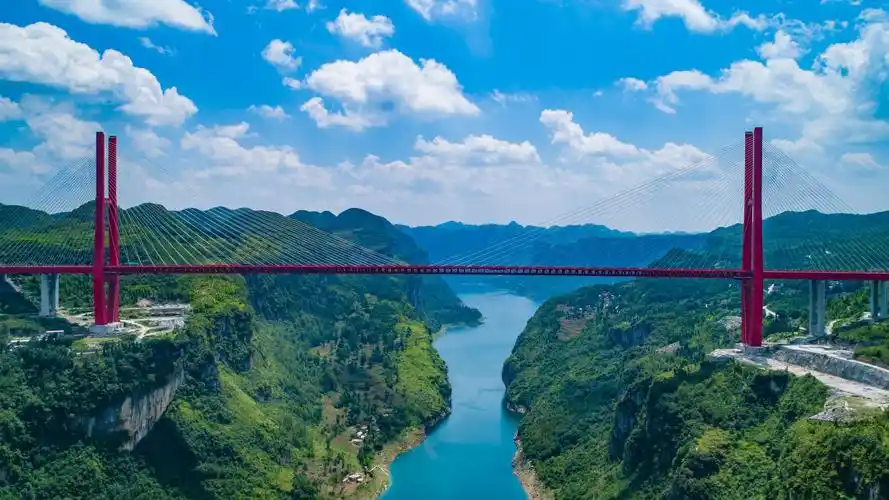 世界桥梁看贵州, 第一高桥565米, 鸭池河大桥434米, 雄伟壮观