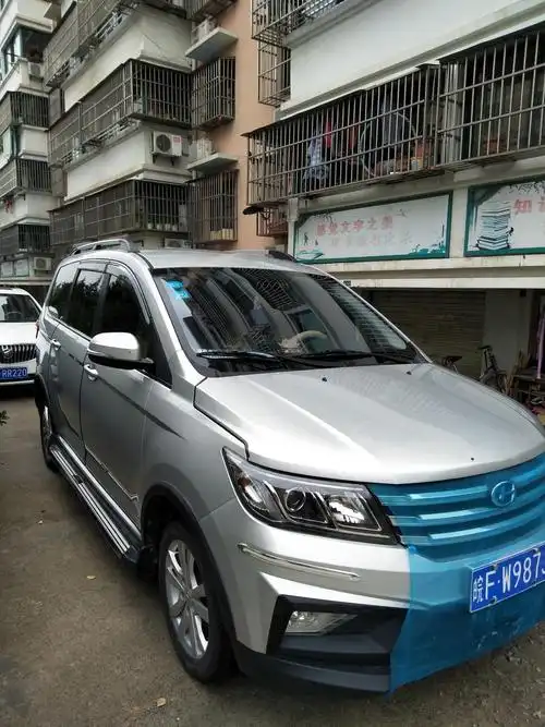 北汽昌河m70-油耗七个多动力够用就是一档起步太慢,空间够大很实用.