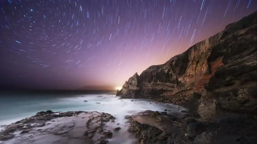 天文现象流星雨壁纸