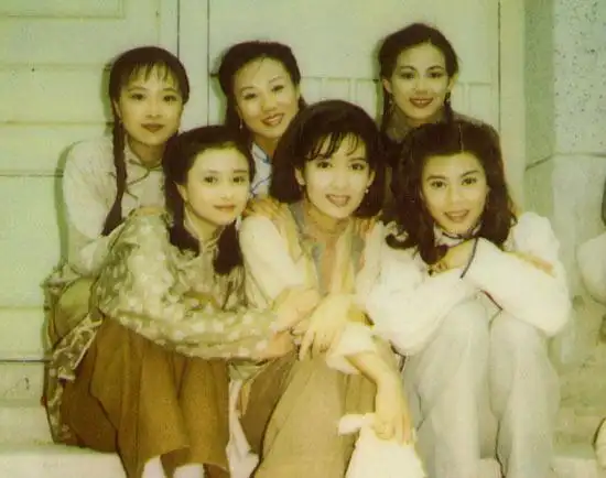 朱茵黎姿同框,美貌无法轮回,时尚却可以