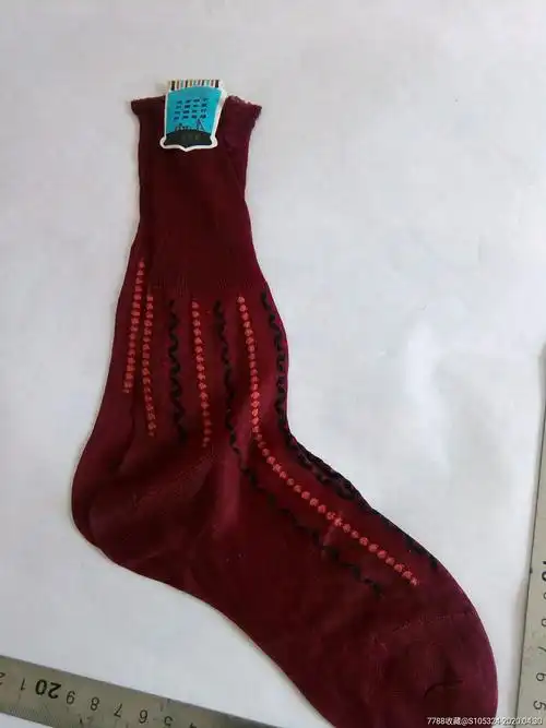 老式锦纶丝袜一双(请仔细阅图,品严者慎拍)