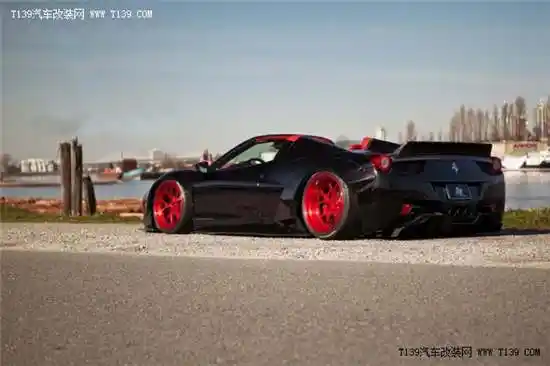 驾享永久激情 改装法拉利458宽体红黑涂装