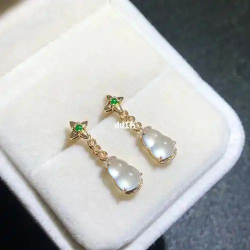 18k金翡翠葫芦耳钉