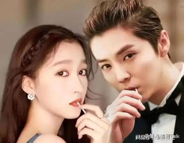 关晓彤晒左双桃民国婚纱照评论区被鹿晗霸屏催促赶紧开花结果