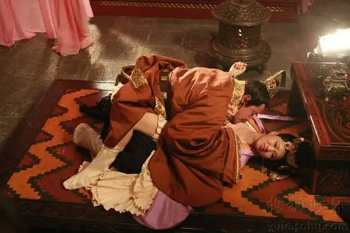 此皇帝撤退途中还不忘频繁宠幸妃子最终被做成一道菜