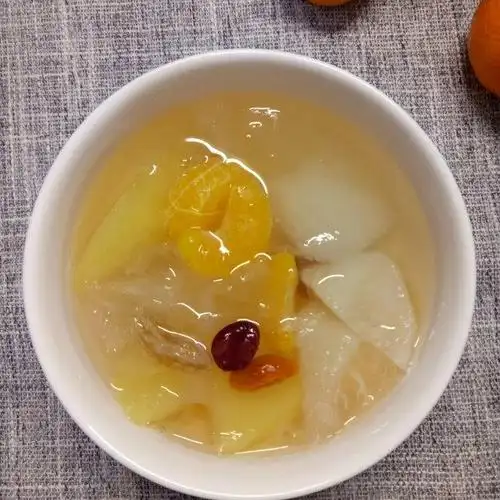 银耳水果羹,滋阴润燥,清甜好喝