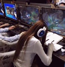 又玩游戏图片_又玩游戏动态图_又玩游戏表情包gif动图下载_soogif