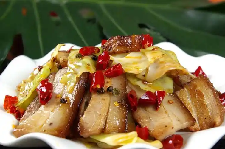 【包菜回锅肉的家常做法图解】_包菜回锅肉最正宗的做法_包菜回锅肉怎