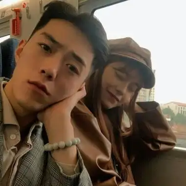 2021最火一对情侣头像图片