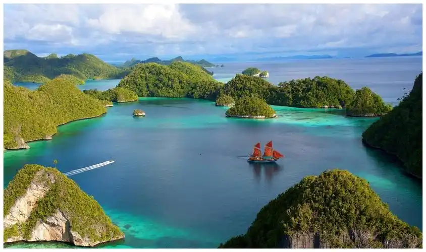 位于亚洲东南部的世界上最大群岛"马来群岛",分属于哪些国家?