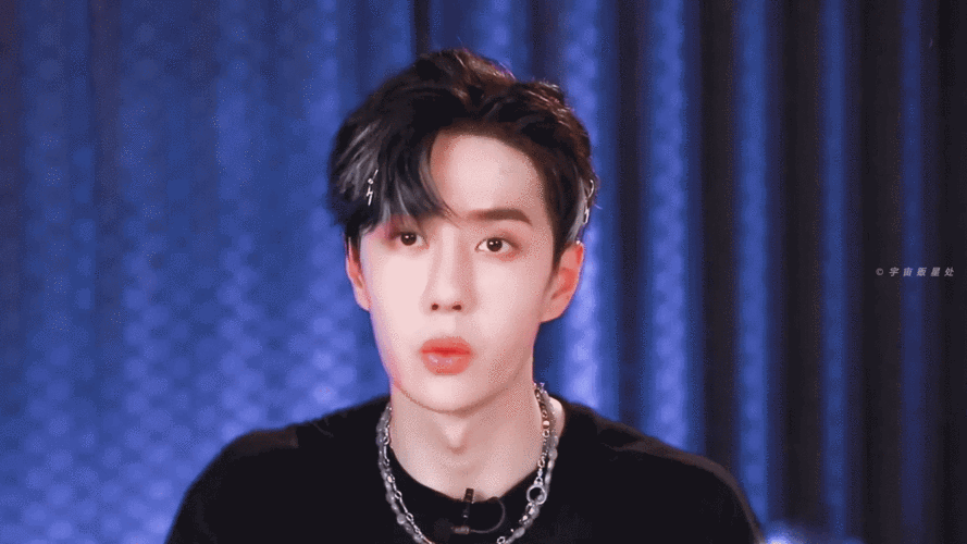 王一博这就是街舞3# 谈到他.