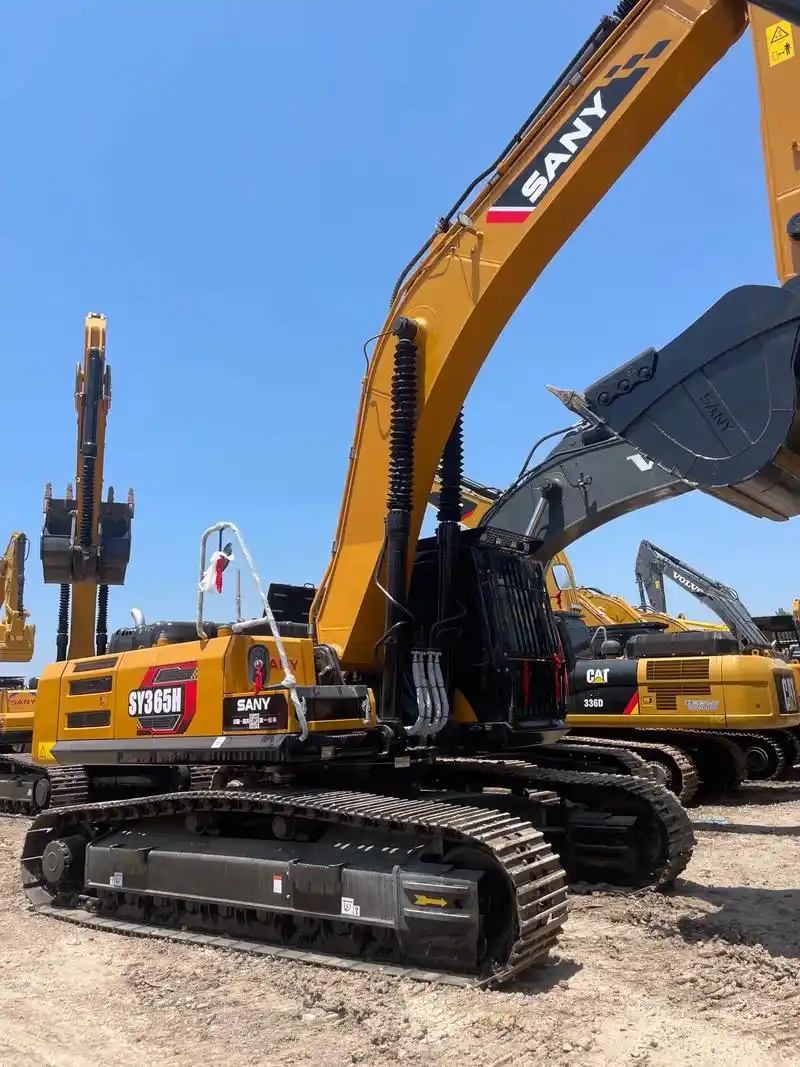 23年准新挖机三一365,才三百多小时,三大件质保一年,速度 - 抖音
