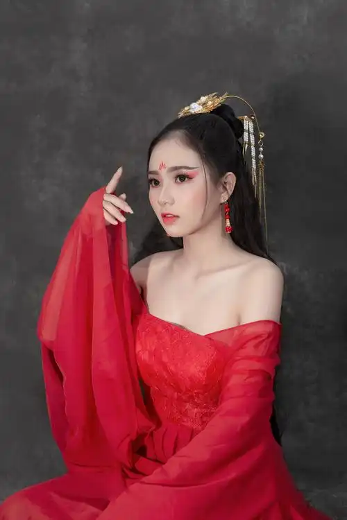 会修图的庞同学的数码后期作品《古装私房纯欲写真摄影》