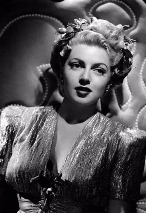 她被称为好莱坞传奇艳星,一生交往过83个男朋友,不仅