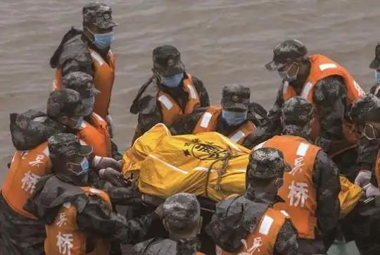 "东方之星"沉船事件遗体正在比对dna