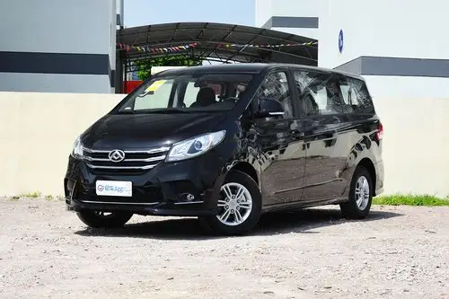 手自一体 精英版 柴油 7座汽车报价_图片_参数配置】-易车_上汽大通