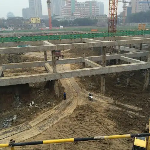 [分享]【筑龙18周年庆】商业中心深基坑施工过程照片