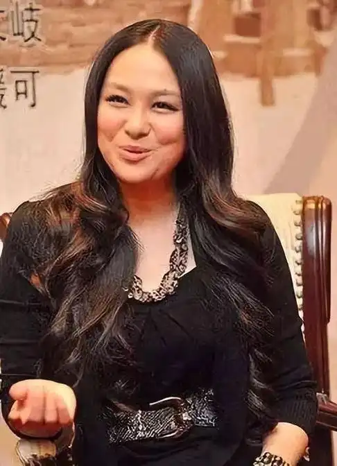 42岁"赛西施"沈傲君近照曝光!胖到认不出!最当红下嫁乾隆后代