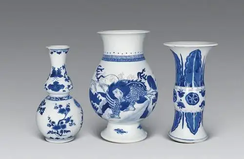 2024 清康熙 青花葫芦瓶 小花觚 琵琶尊 (三件)
