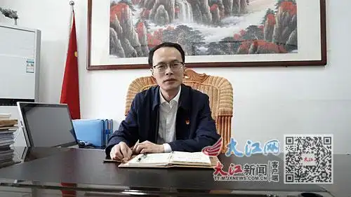 为群众服务做百姓靠山访进贤县委常委县委政法委书记黄华辉