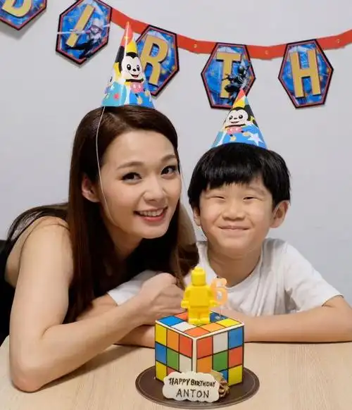 男友,携子密会前夫,一家三口尽享天伦|tvb|吕慧仪|黄文迪_网易订阅