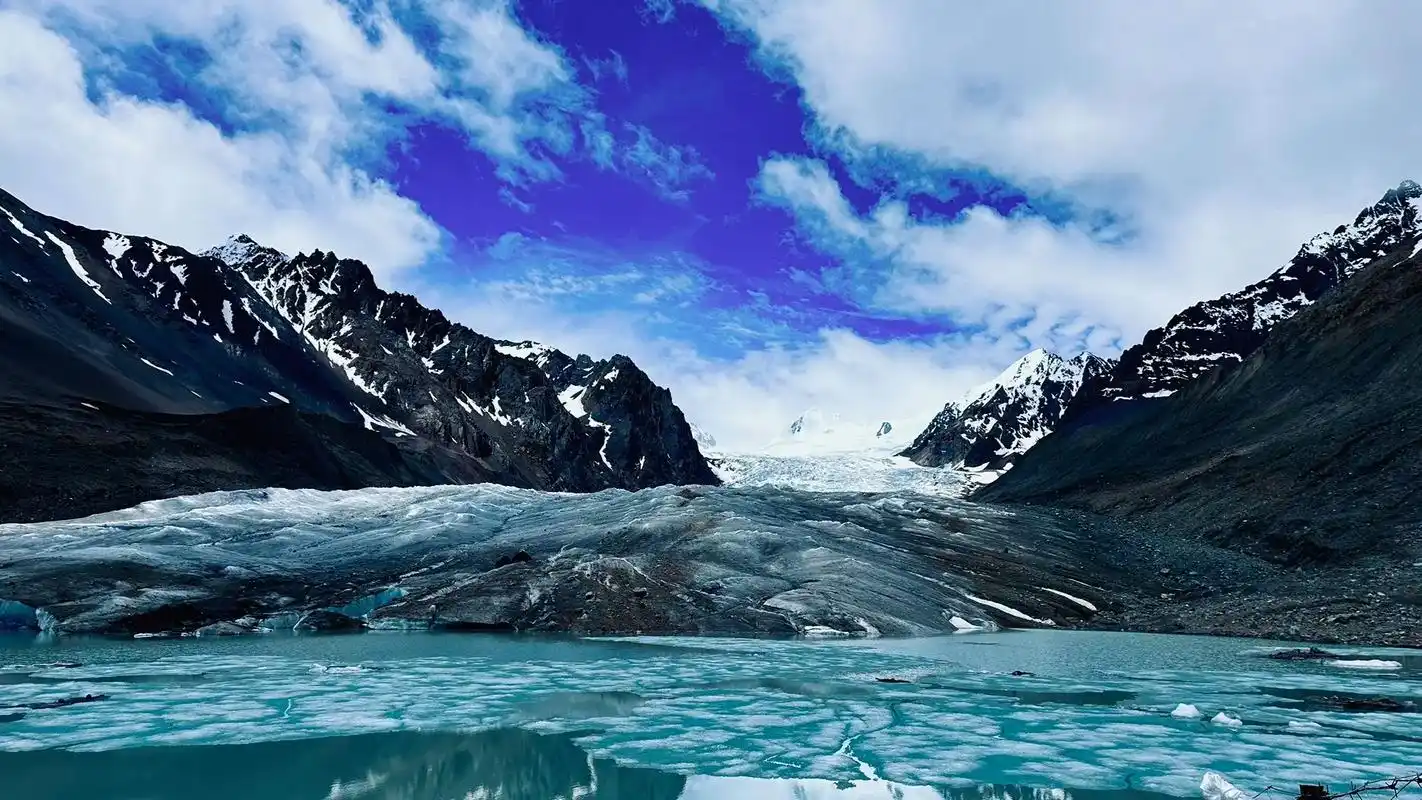 然乌.6月份的仁龙巴冰川 #雪山90 #318川藏线 - 抖音