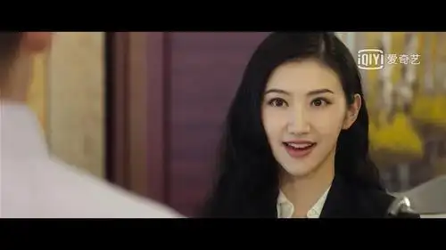 今天看澳门风云,发现洛欣好漂亮