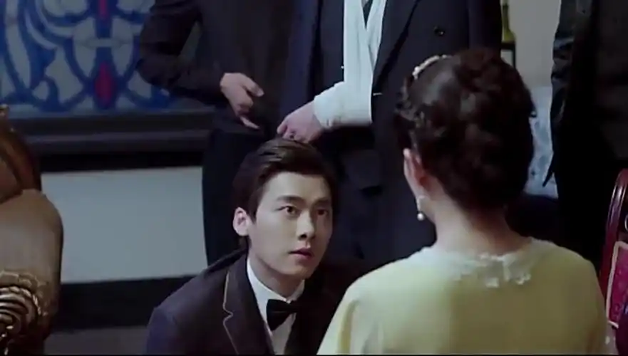 麻雀:陈深向李小男求婚,徐碧城痛苦流泪,苏三省脸都绿了