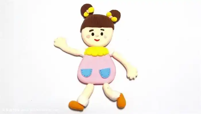 用超轻粘土捏简单小女孩