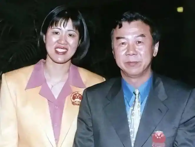 13年,女排少将陈招娣临终前心疼女儿:我不想你难受,要不别治了_训练