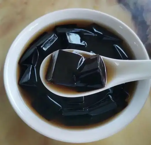 " 卖凉粉 ! 卖凉粉 !