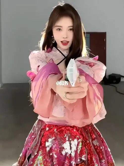 鞠婧祎|一起放烟花吧!