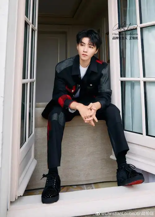 双11提前购已开启,@tfboys-王俊凯心意推荐:双11线上限定fun louis