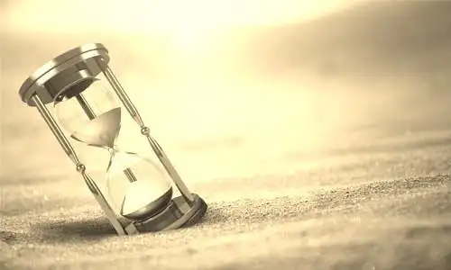 黑暗!黑暗!岁月难耐,白发以待,愿时光还我一丝童真在.